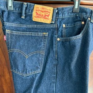 Levi's Dark Indigo Straight Jeans